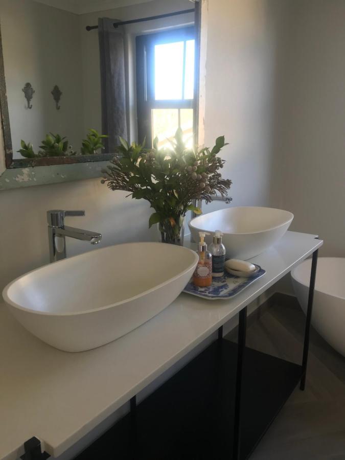 Comfortable Room With Large En Suite Bathroom Franschhoek Buitenkant foto